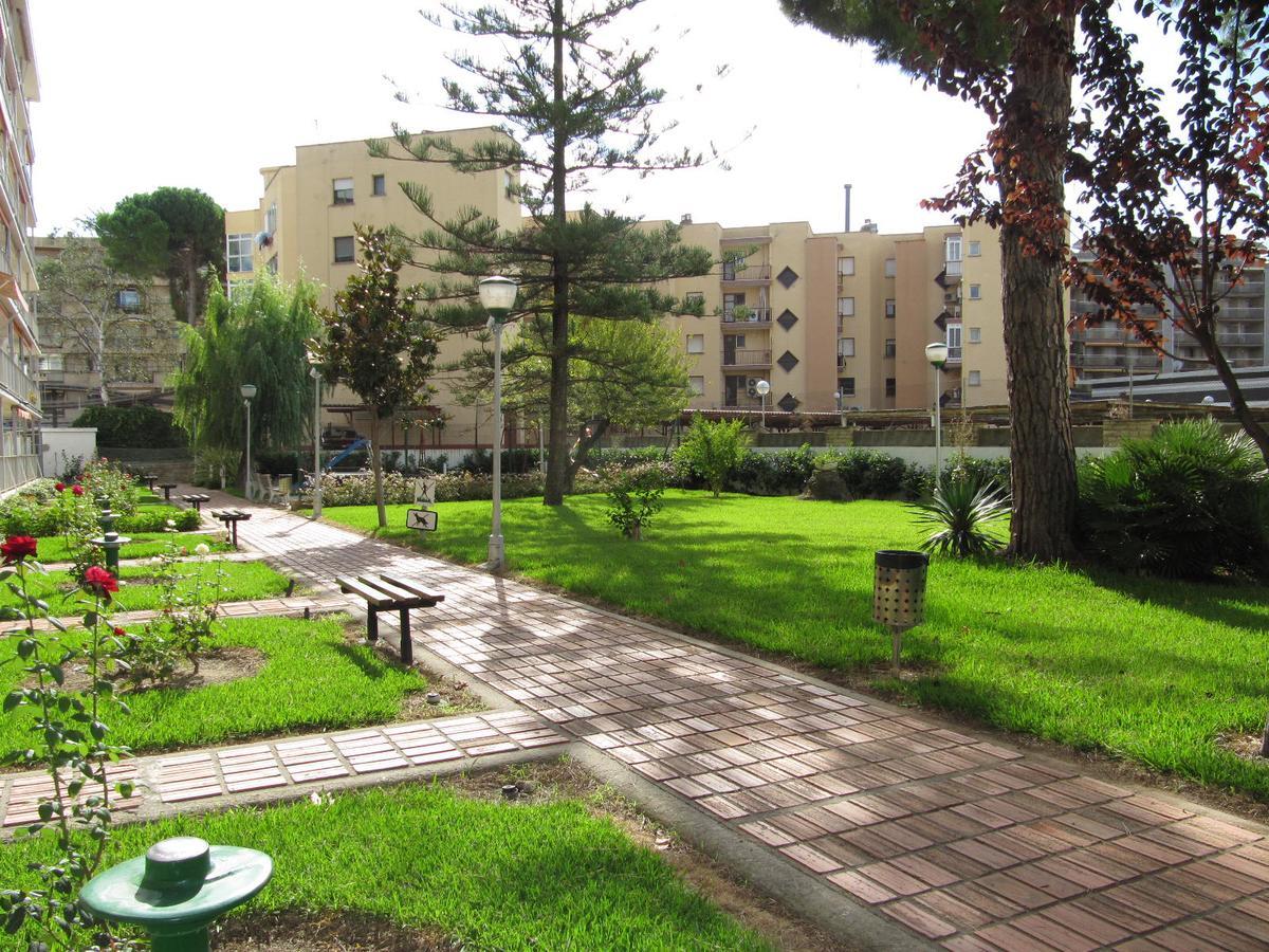 Apartamentos Hesperia Palmyra Salou Exteriör bild